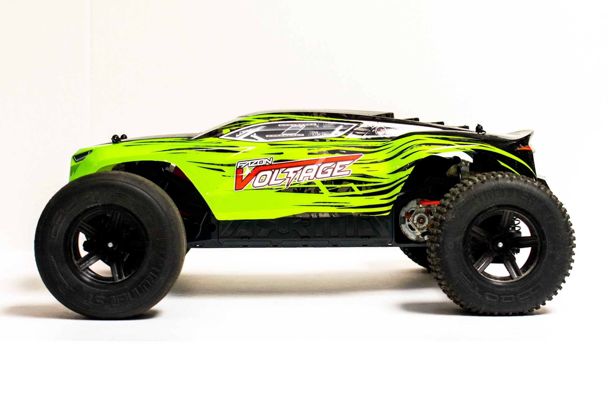 ARRMA Fazon Voltage Studio - Side