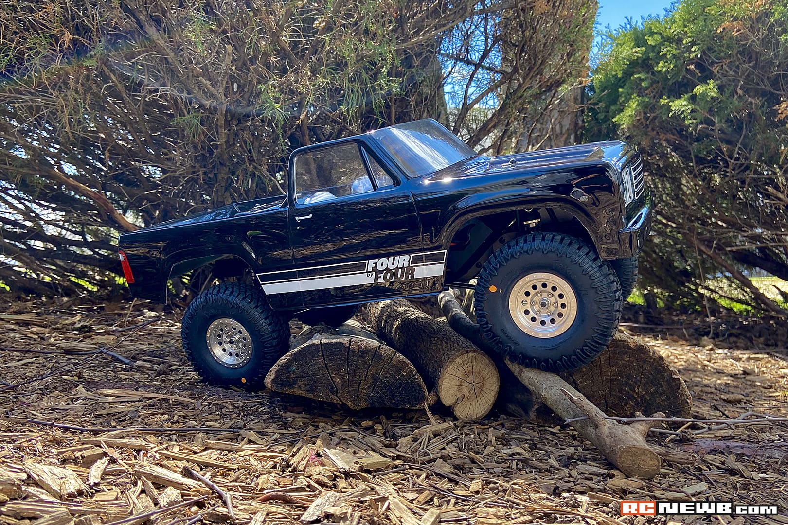 Pro-Line Dodge Ramcharger-Rock Shooter-Interco TrXus - 47