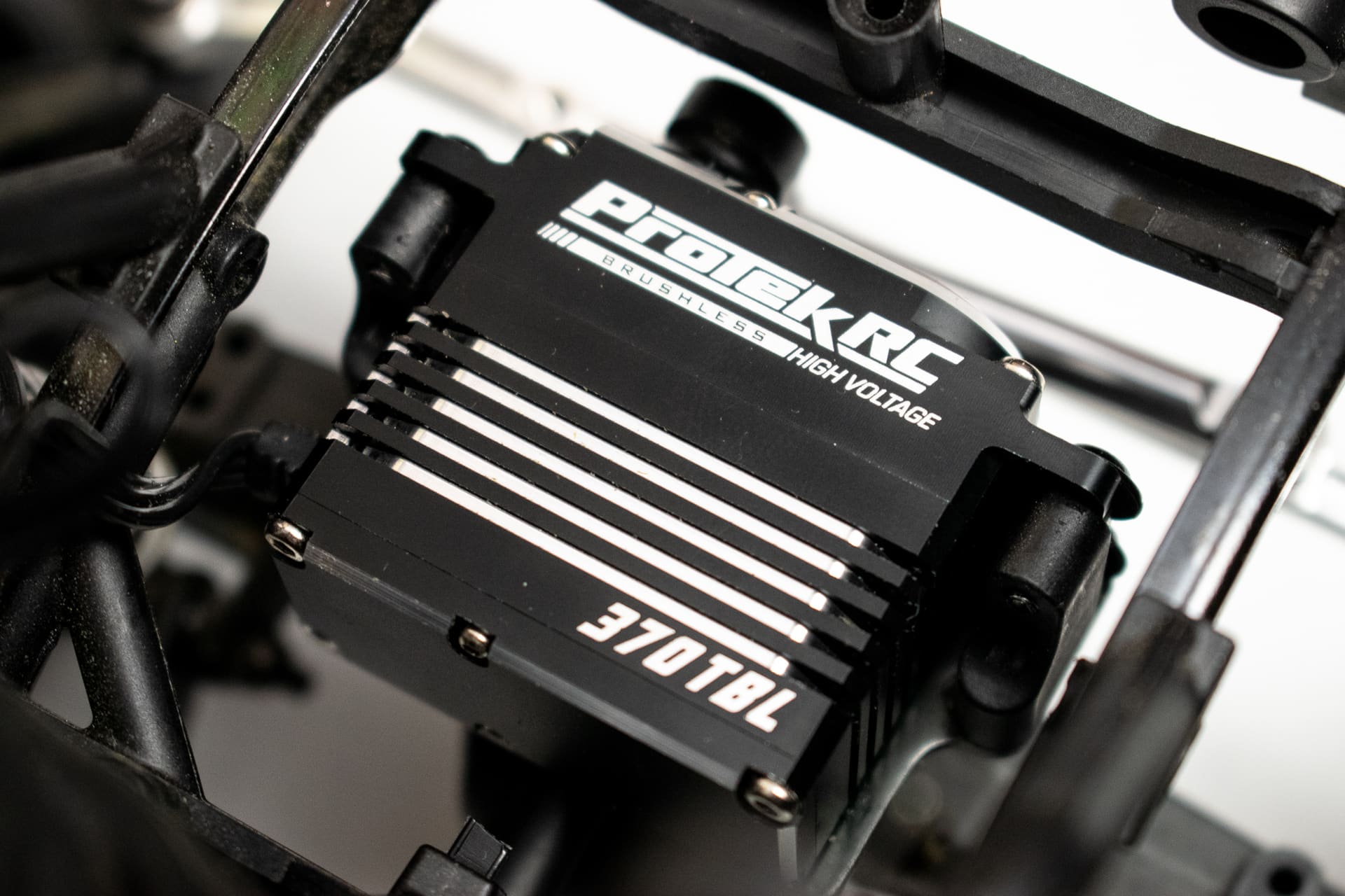 ProTek RC 370BLT Steering Servo - Angled