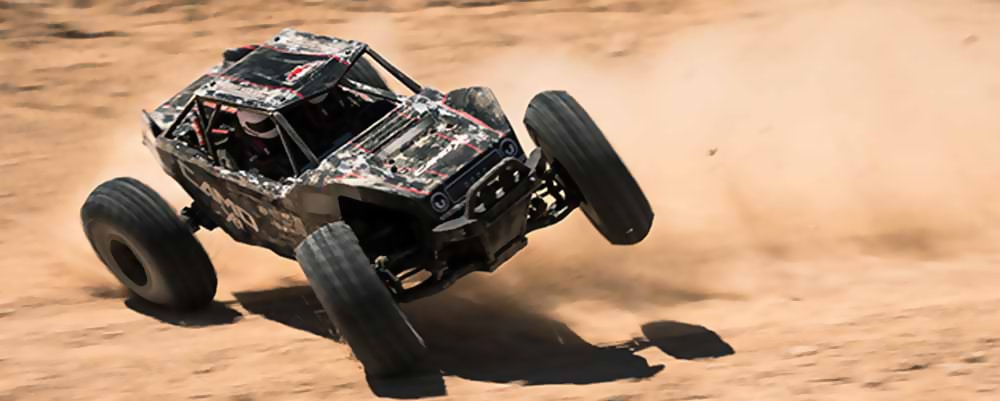 Redcat Racing Camo-X4 Rock Racer - Action