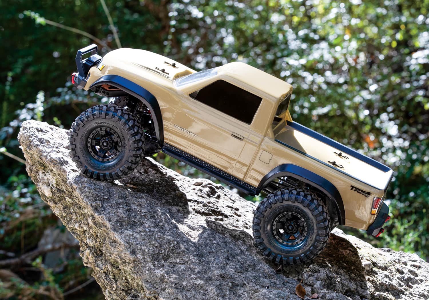 Traxxas TRX-4 Sport Desert Tan - Action